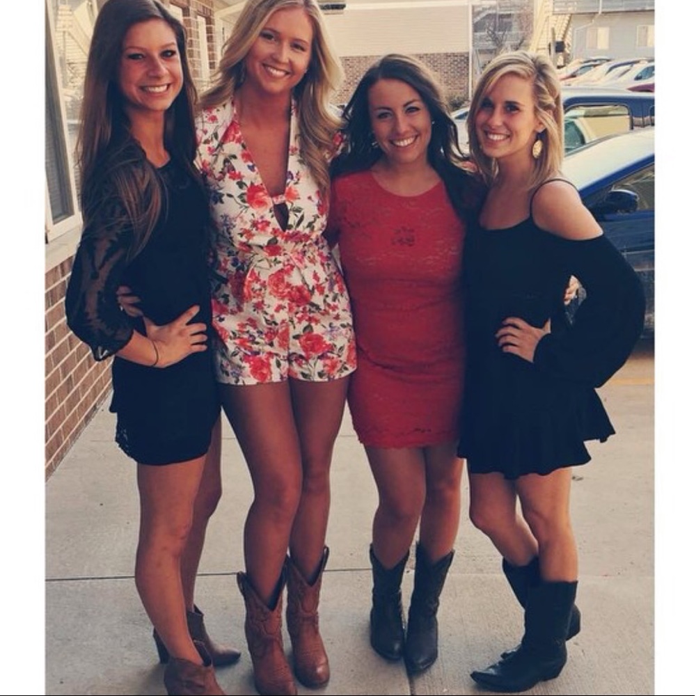 Von Maur Mystic floral romper